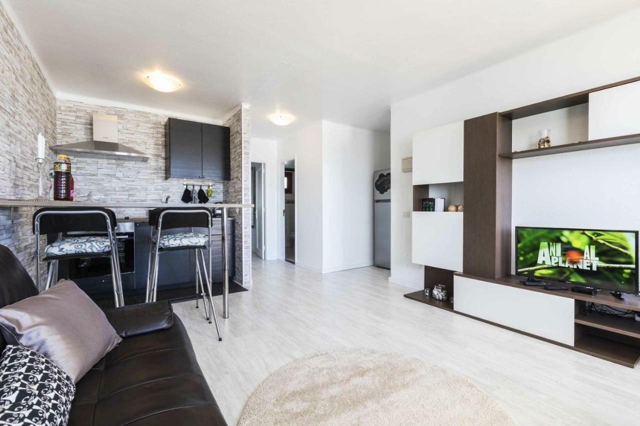 Vivienda Vacacional La Dolce Vita Tías Dış mekan fotoğraf